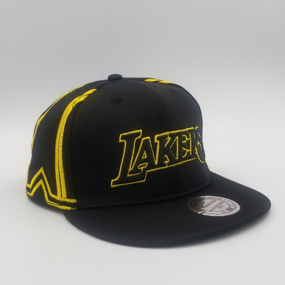 Los Angeles Lakers Snapback Mitchell and Ness